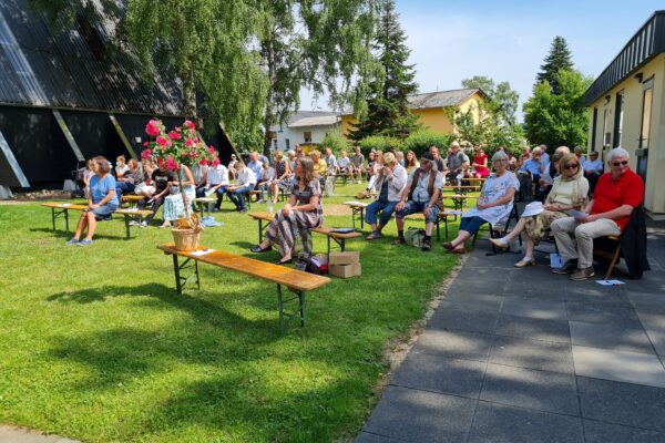 Sommersegnung 2021 GD Teilnehmer Draufsicht Foto Birgir Retzmann Sommersegnung 2021 GD Teilnehmer Draufsicht Foto Birgir Retzmann