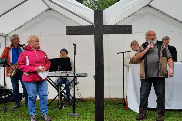 Gottesdienst-KreuzBambi Gottesdienst-KreuzBambi