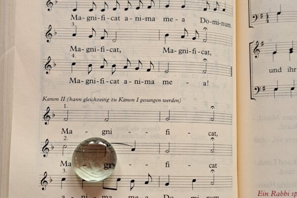 1000001252 Magnificat 1000001252 Magnificat